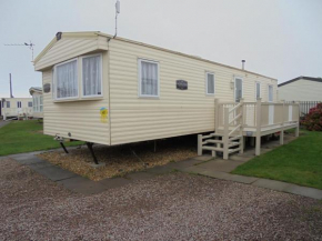 8 Berth on Sealands New Horizon